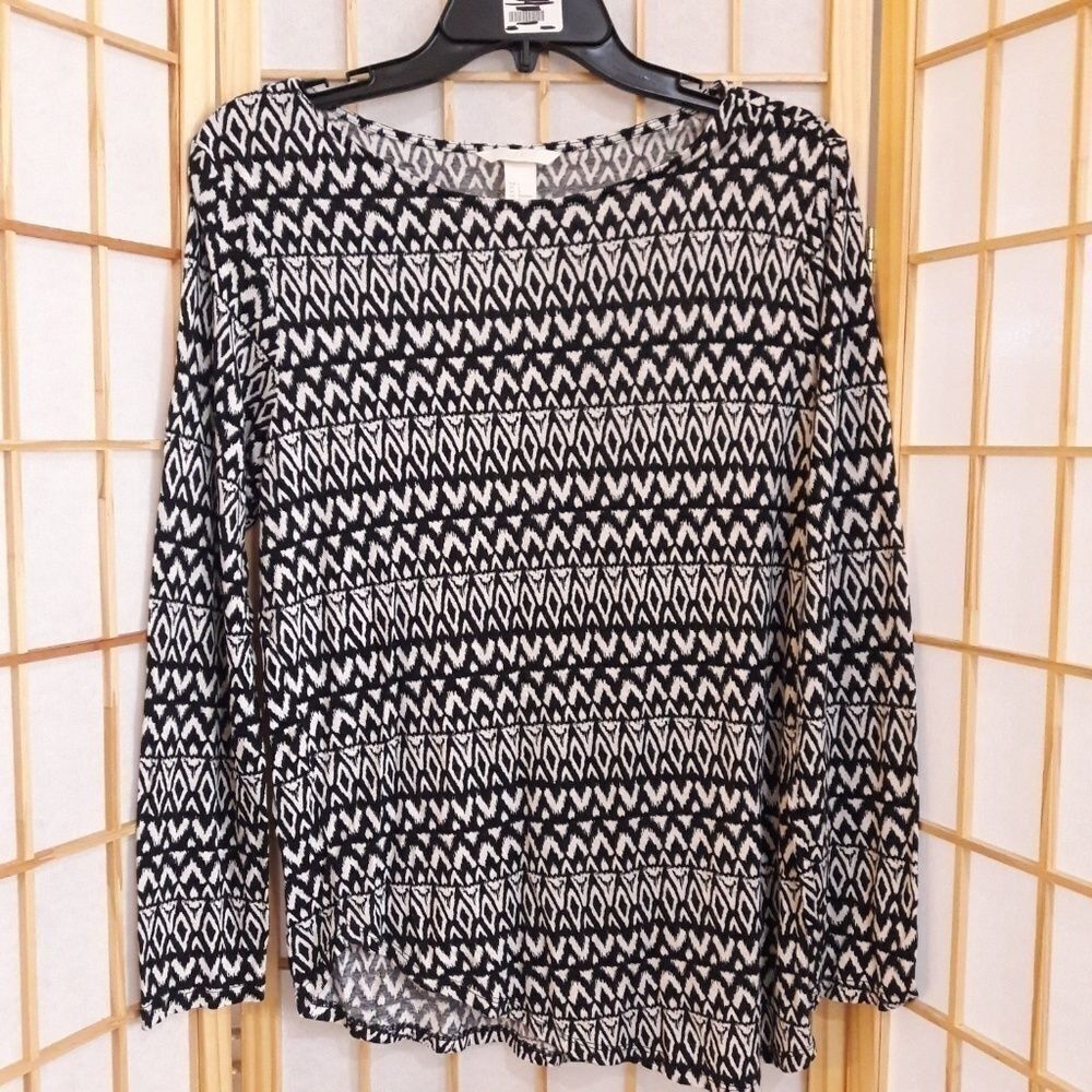 H&M Black White Offset Hem Top Blouse Sz L